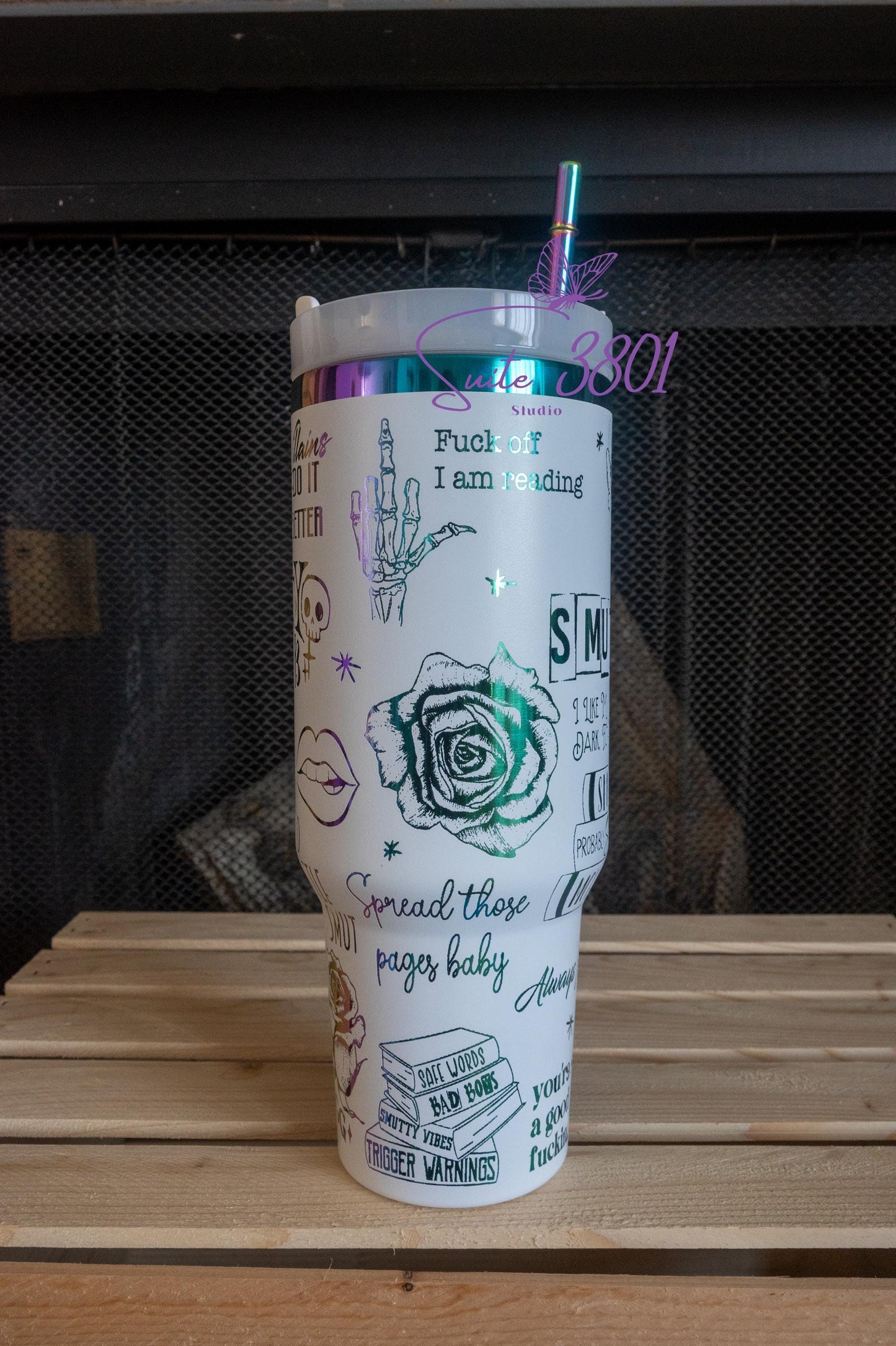 Dark Romance --- Smutty Book Club 40 oz Tumbler