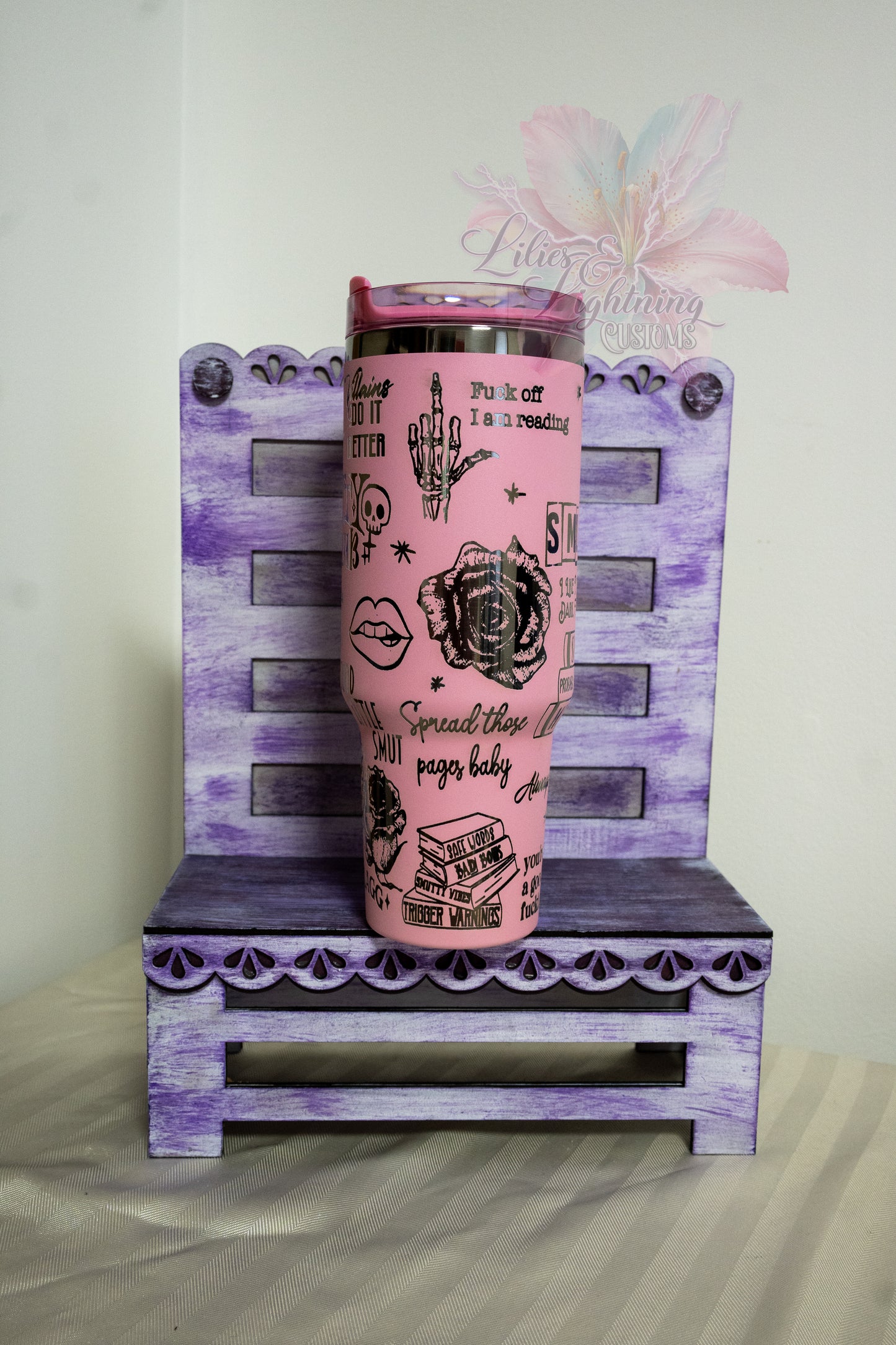 Dark Romance --- Smutty Book Club 40 oz Tumbler